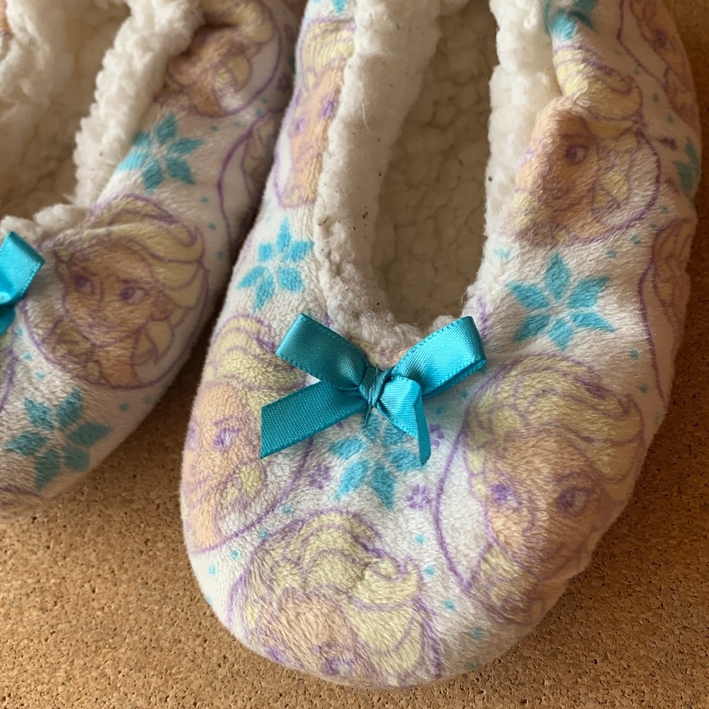 Disney Baby Girl Sleepers - Picture 9 of 9